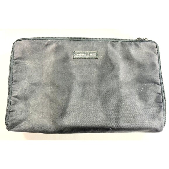 Vintage Case Logic 30 Cassette Tape Black Carrying Case with Adjustable Strap - Picture 1 of 10